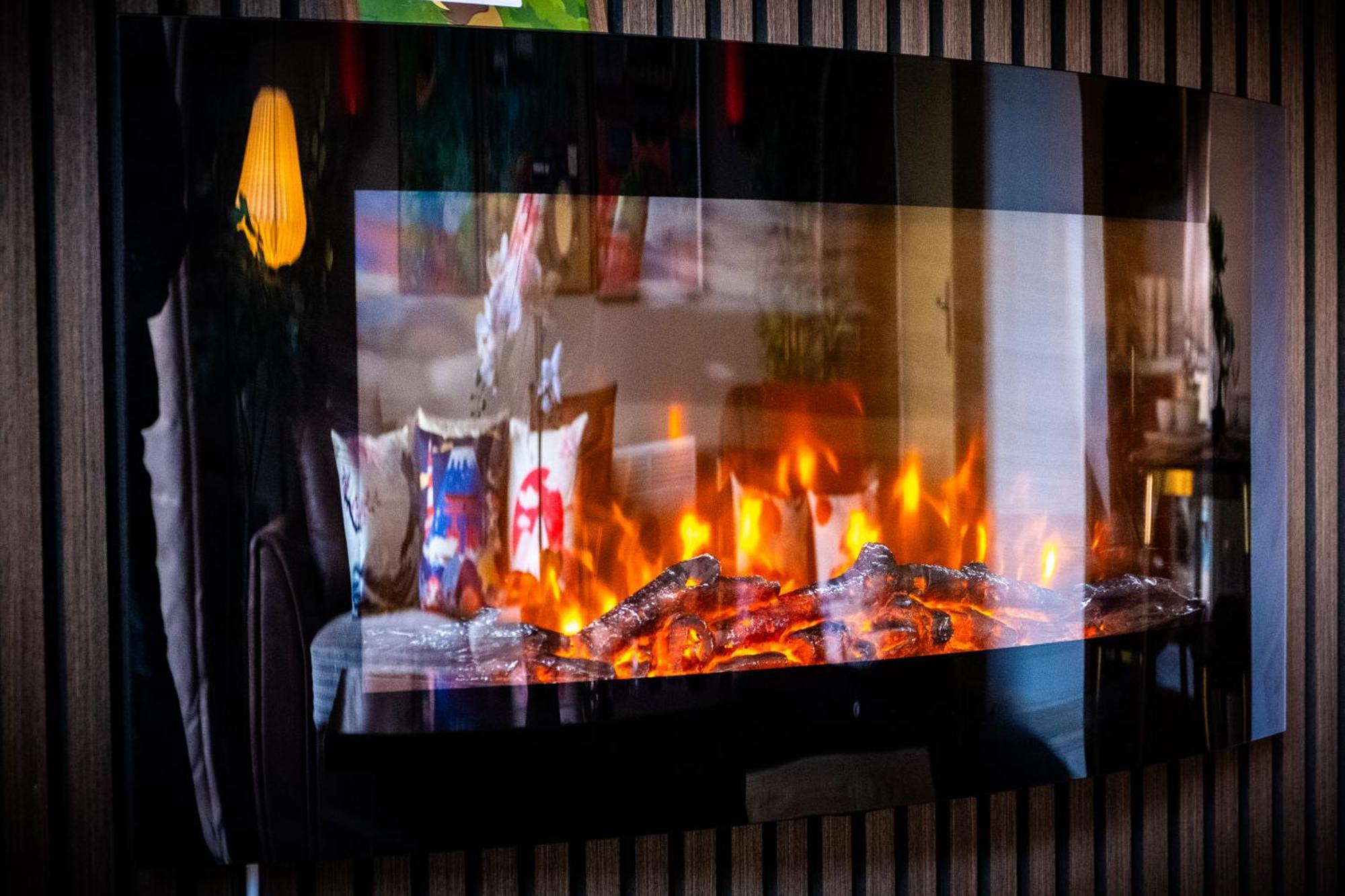 Anime Suite - Central And Free Parking With Netflix Birmingam Exterior foto