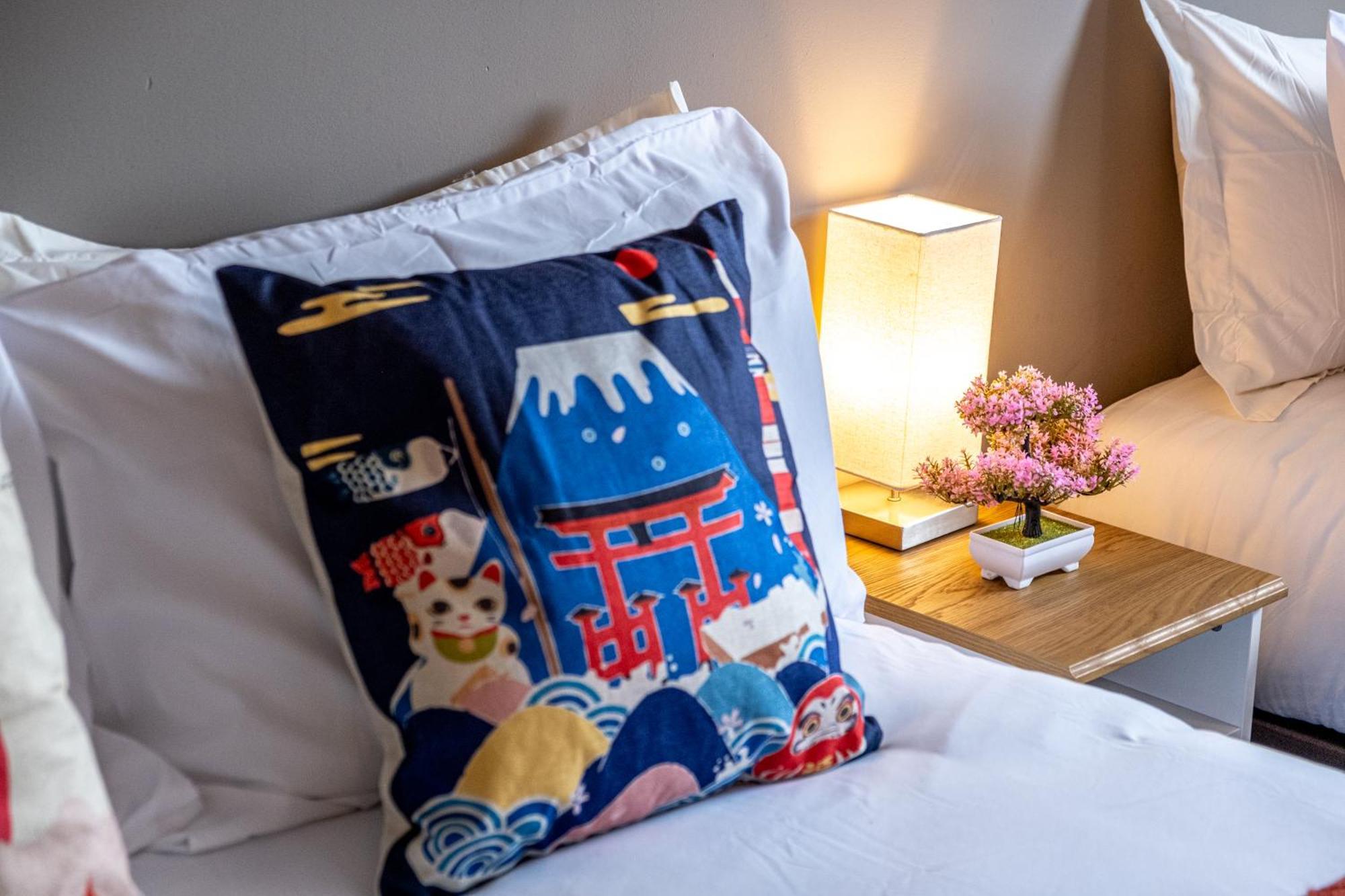 Anime Suite - Central And Free Parking With Netflix Birmingam Exterior foto