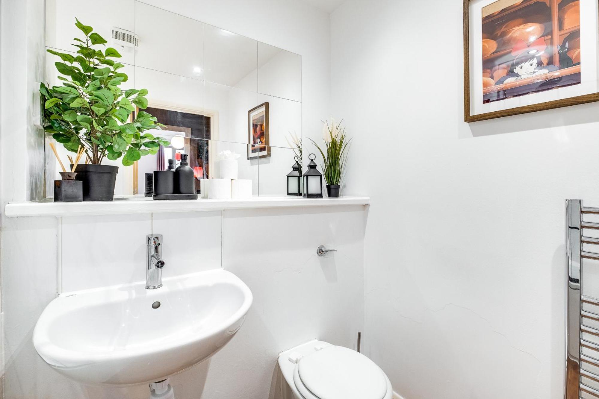 Anime Suite - Central And Free Parking With Netflix Birmingam Exterior foto